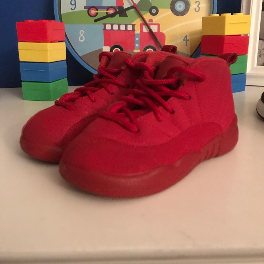 Air Jordan Retro 12 (toddler)